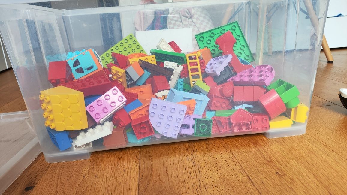 Pudło używanego LEGO Duplo