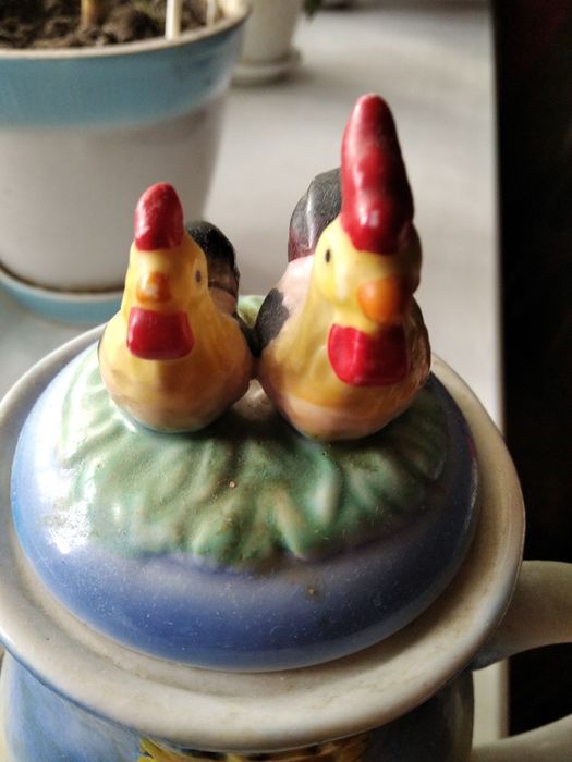 Продаю чайник старинный