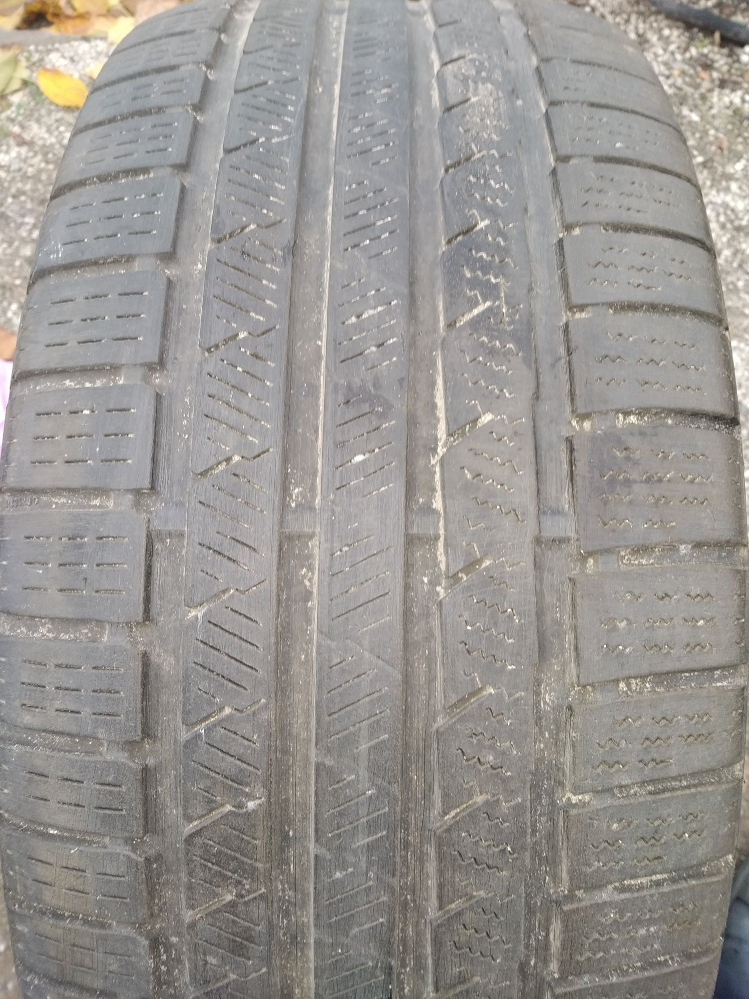 Continental 245/45R18 зимові