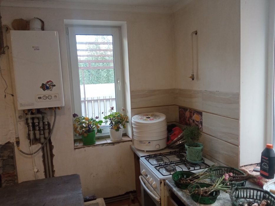 Продам 2-х поверховий будинок на Залізничному селищі