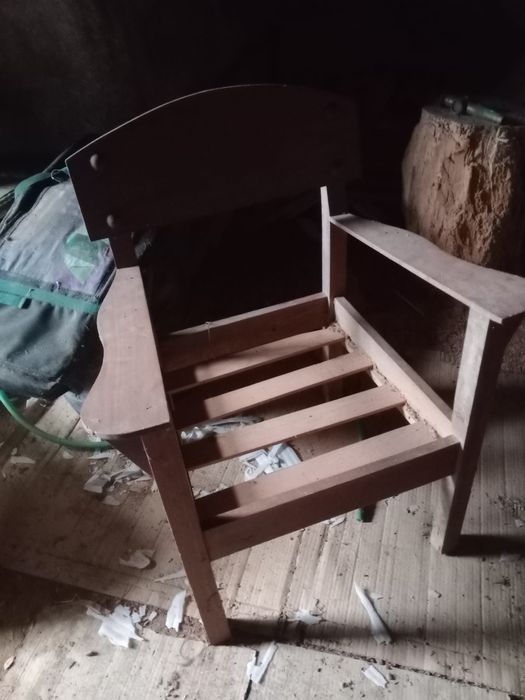 Cadeirão Madeira - Antigo