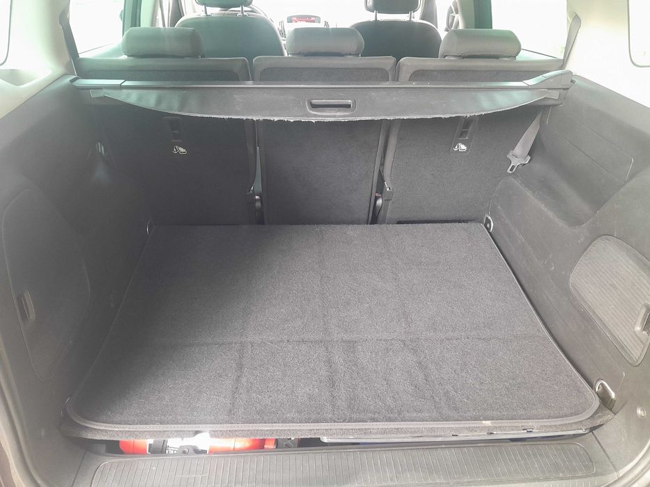 Opel Zafira 1.4 turbo mały przebieg