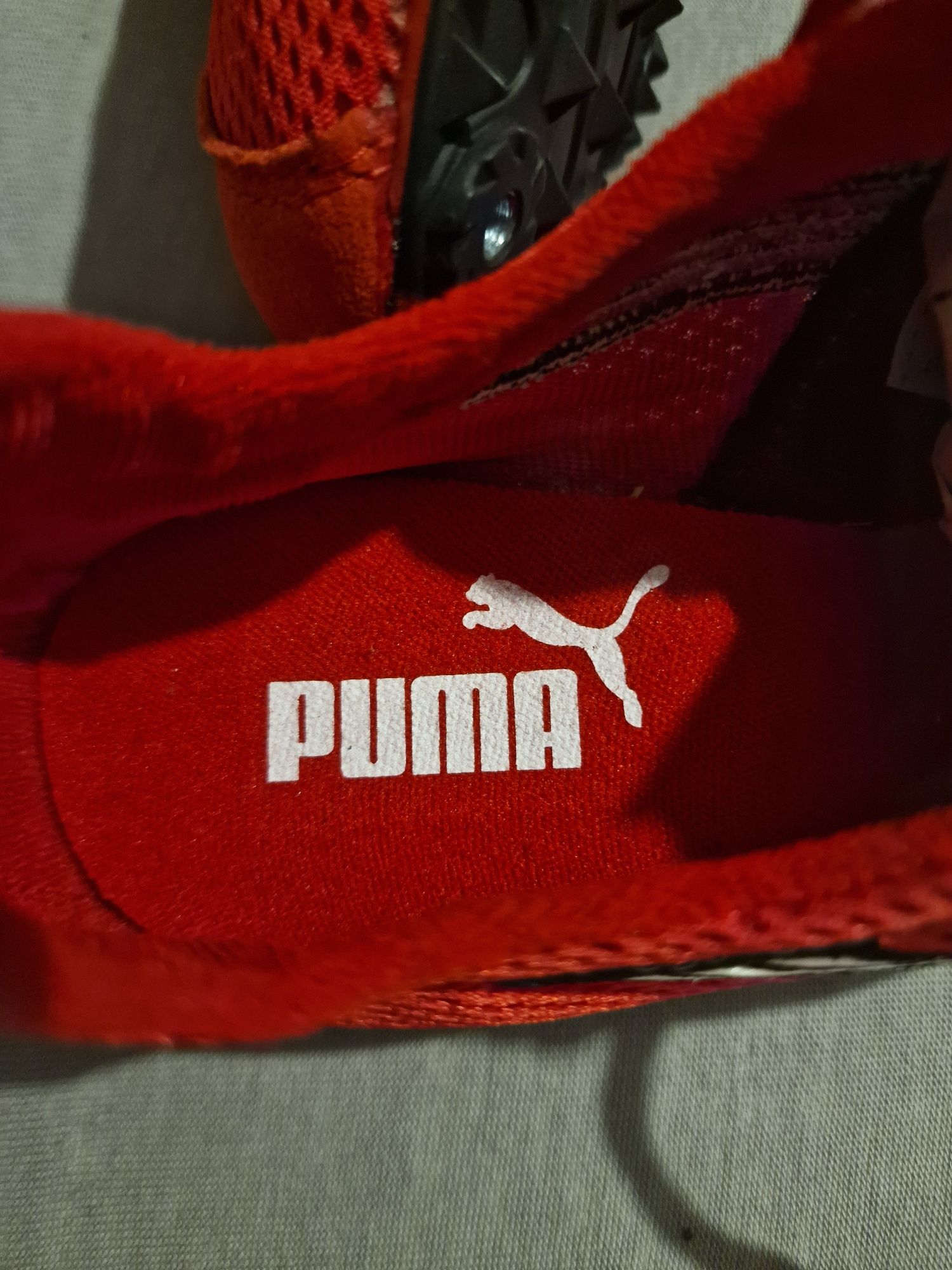 Nowe buty Puma kolce czerwone Rozm.42