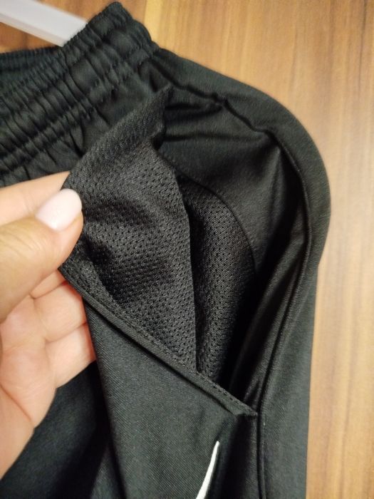 Spodnie dresowe męskie Nike Dri Fit rozmiar XL stan idealny