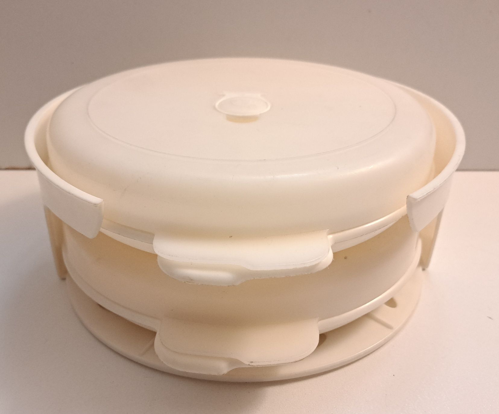 2 pojemniki plastikowe na lunch obiadowe do mikrofali prl