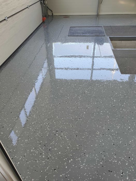 Posadzki żywiczne, izolacje balkonów, tarasów, kamienny dywan, garaże