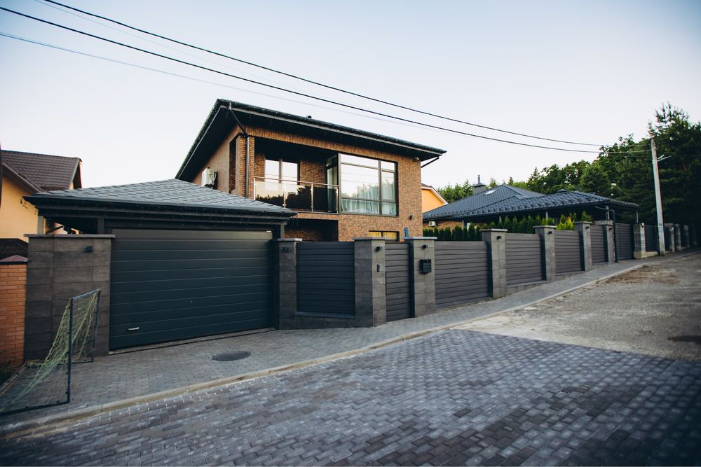 Повністю АВТОНОМНИЙ Дизайнерський будинок в закритому КМ біля Києва !