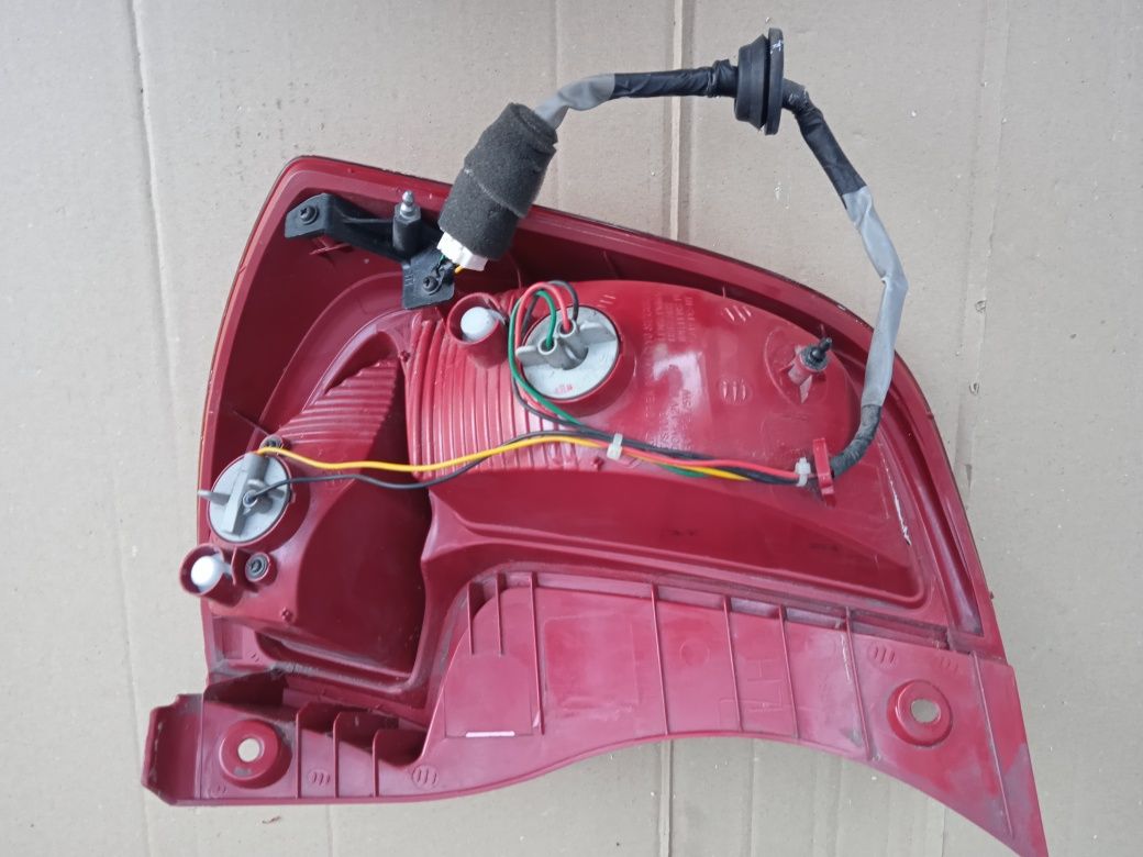 Kia Picanto ll Lampa Lewa Tylna