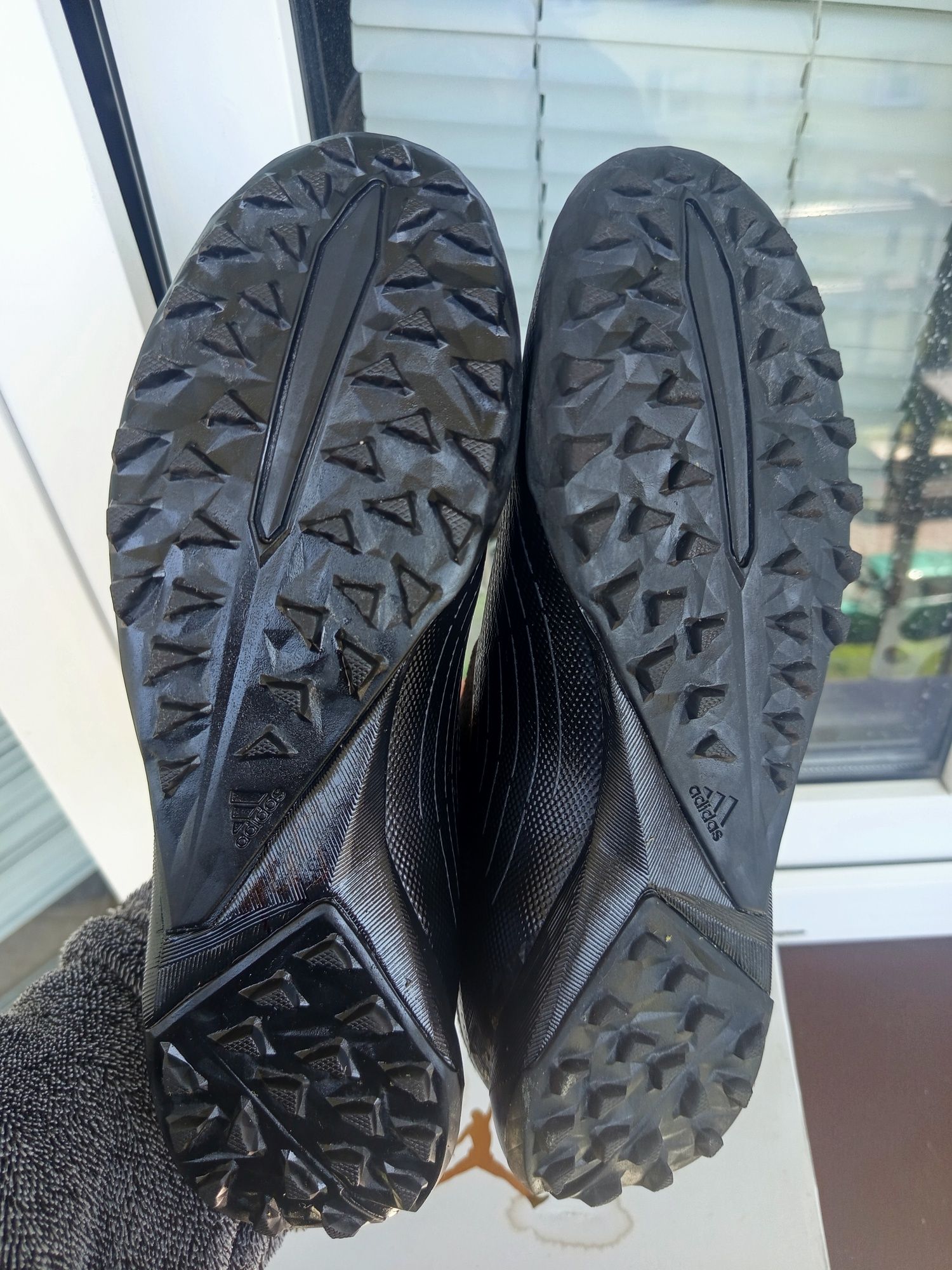 Adidas predator .