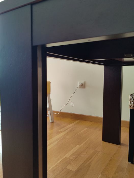 Mesa de jantar extensível (cadeiras nao incluídas)