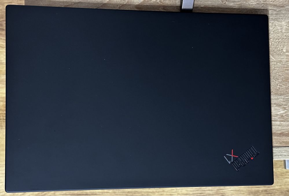 Lenovo X1 Carbon 8th i7 10510u 16GB 256gb ssd