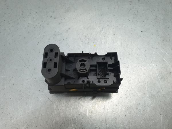 Botão / interruptor de luzes OPEL Astra H Hatchback (L48)