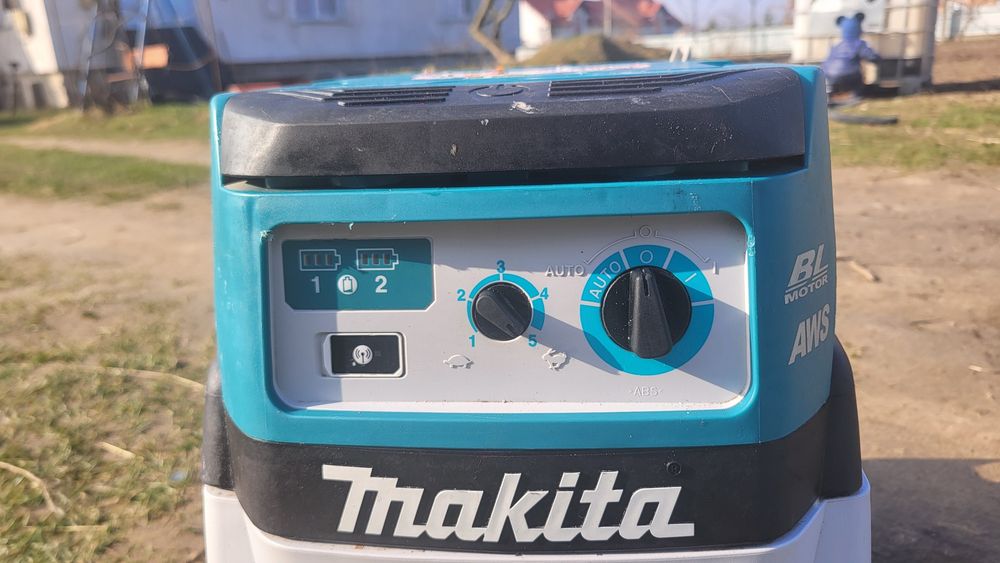 Пилосос акумуляторний Makita DVC157L 36V