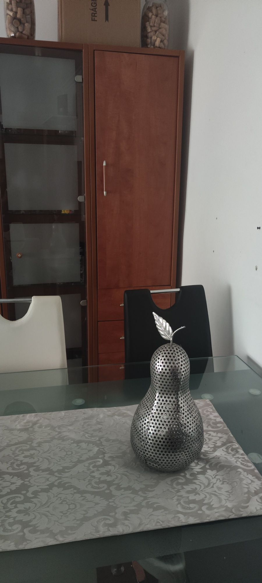 Mesa de jantar com 6 cadeiras