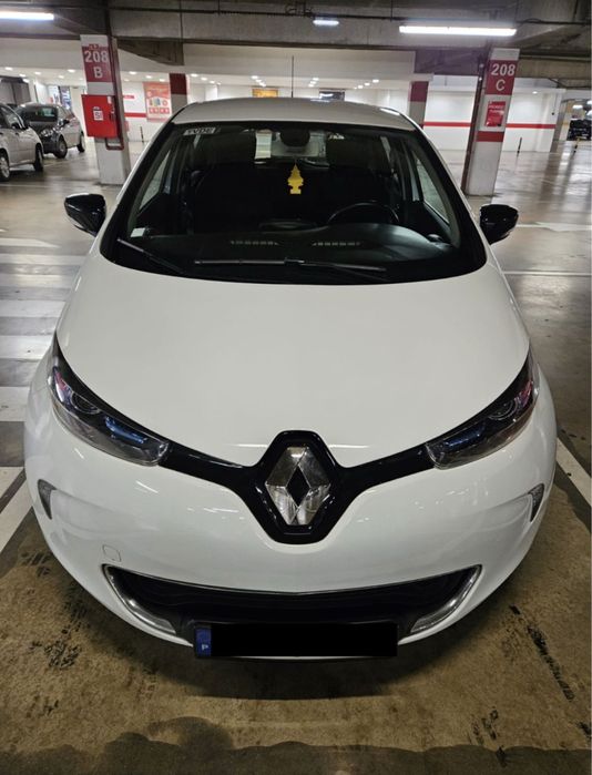 Aluguer Renault Zoe 40 (Electrico)