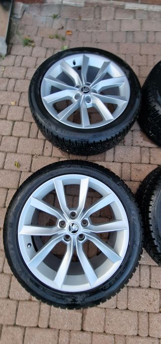 Kola zimowe Skoda Superb III 235/45 R18