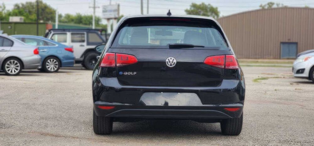 Volkswagen e-Golf SEL Premium      2016