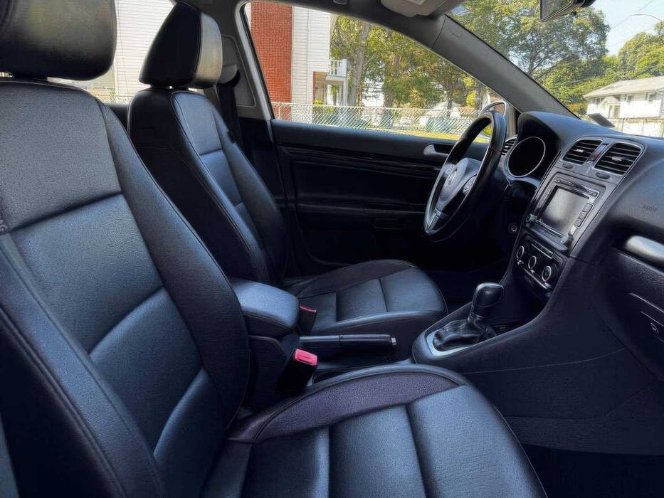 Volkswagen Jetta      2013