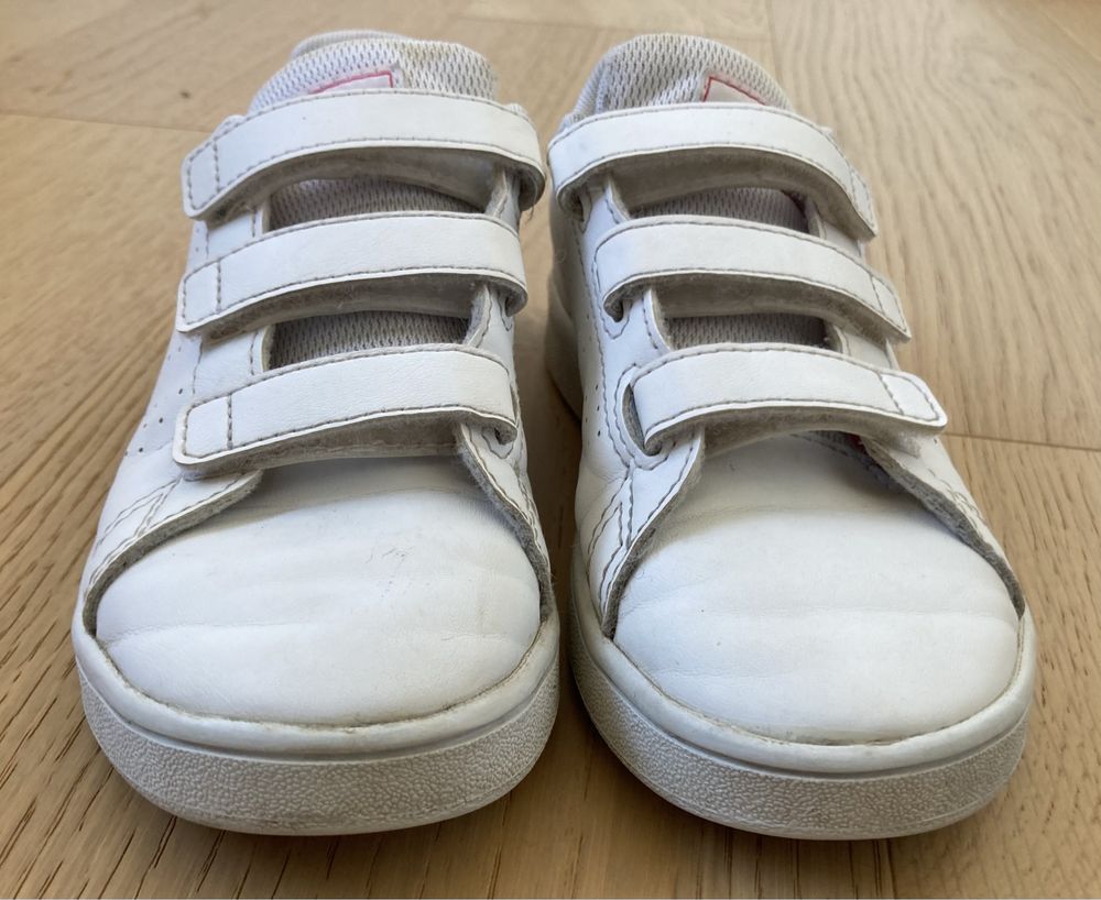 Buty dziewczęce białe sportowe Adidas 31
