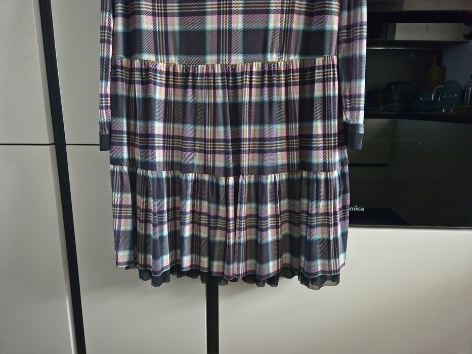 Sukienka solar w rozmiarze M