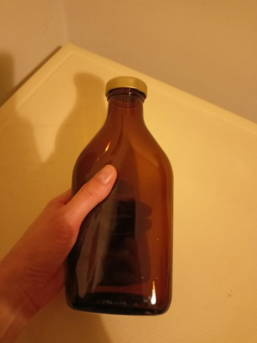 Butelka płaska brązowa 500 ml 0,5 wazon flakon ciemna