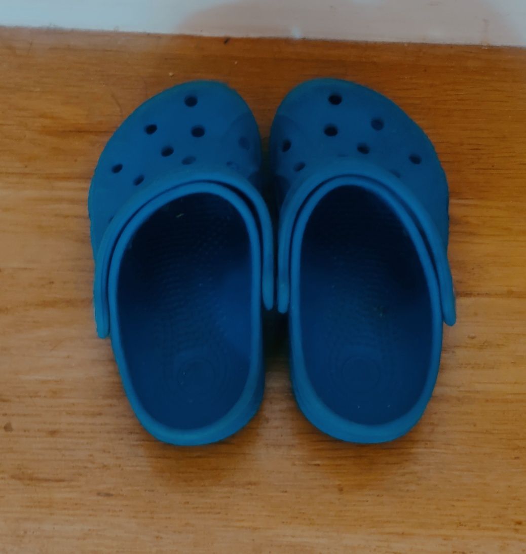 Klapki basenowe kroksy crocsy crocs 8c9 25 wkładka 15