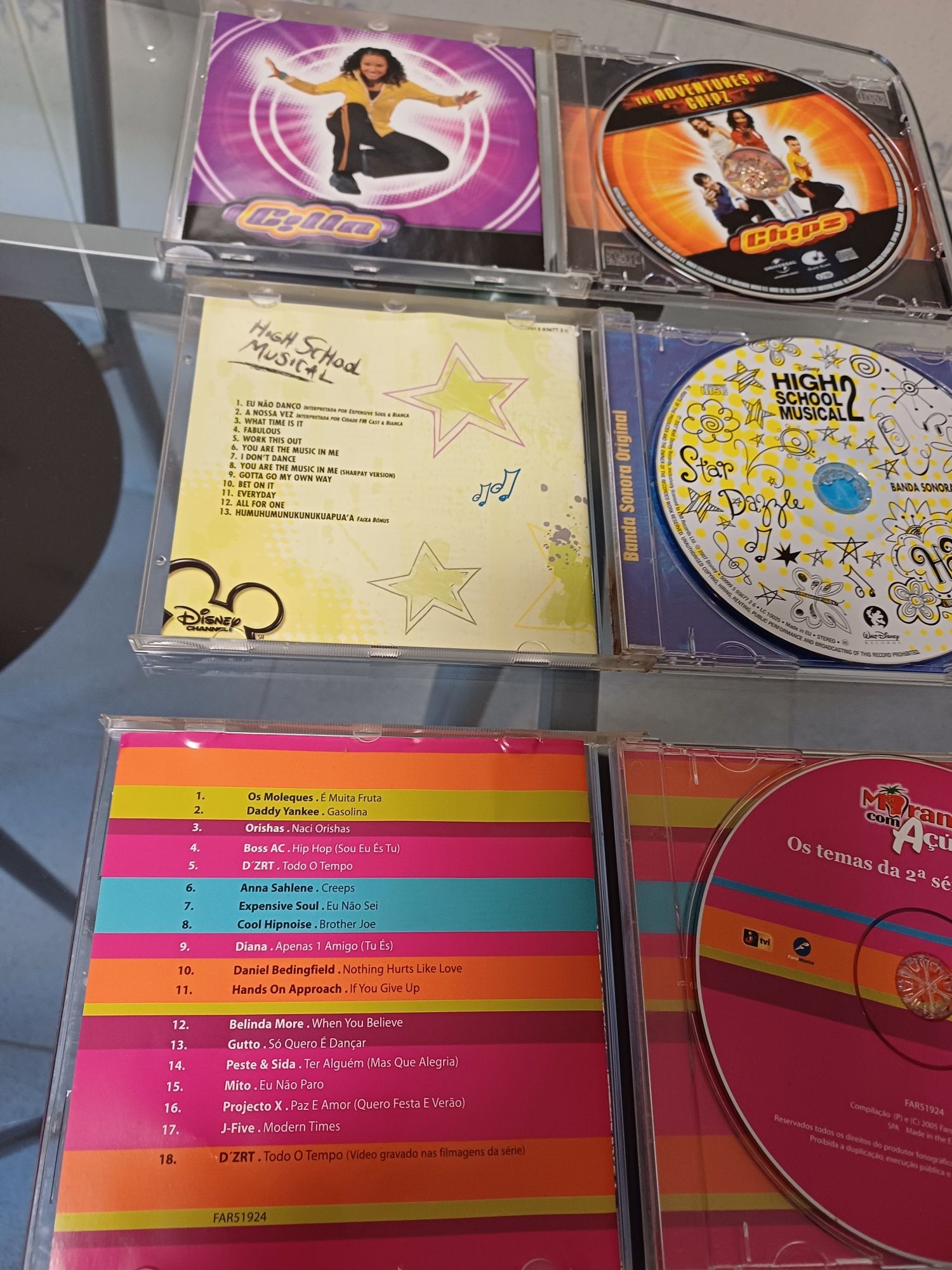 CDs de música originais.