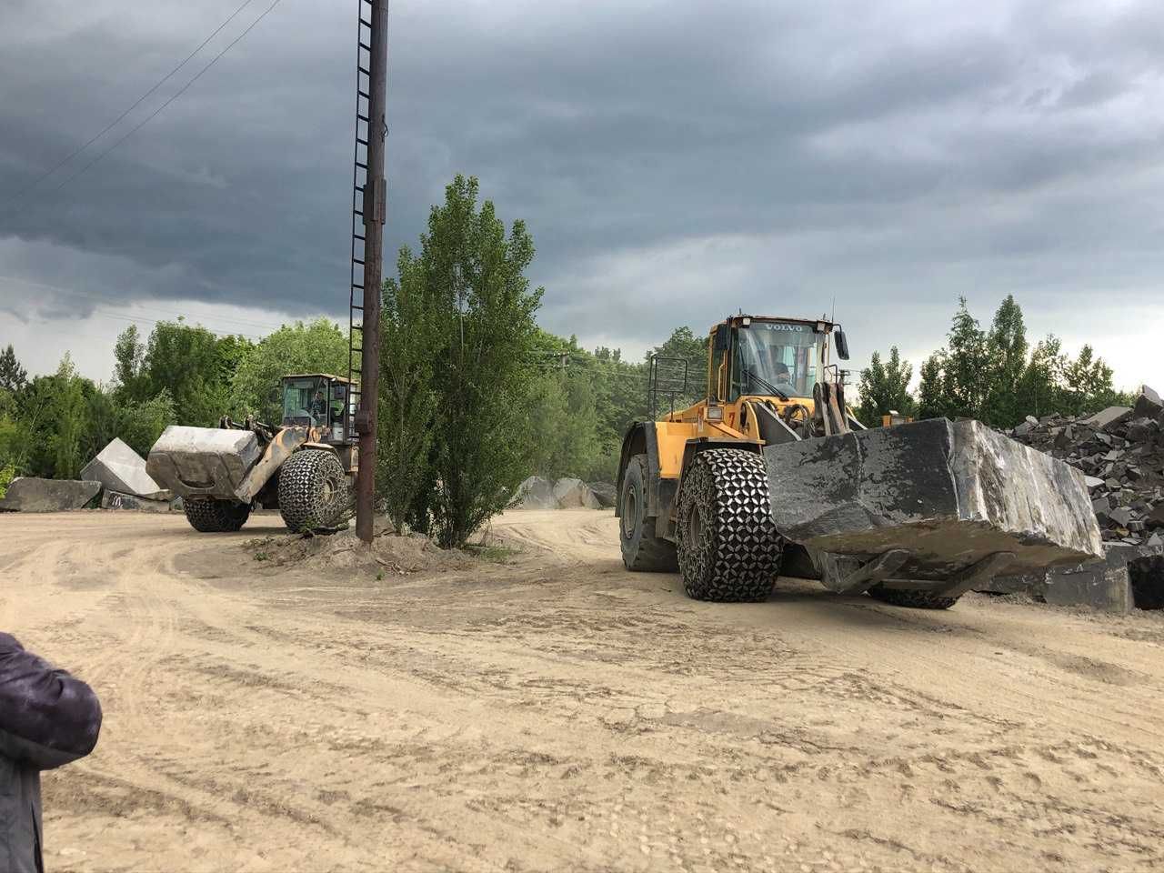 Блоки габро, гранітні блоки, камінь, граніт