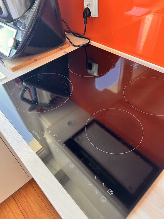 Szklo do plyty indukcyjnej elektrolux CIT60433