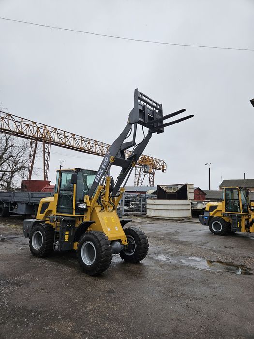 Фронтальний навантажувач Everun ER26ECO