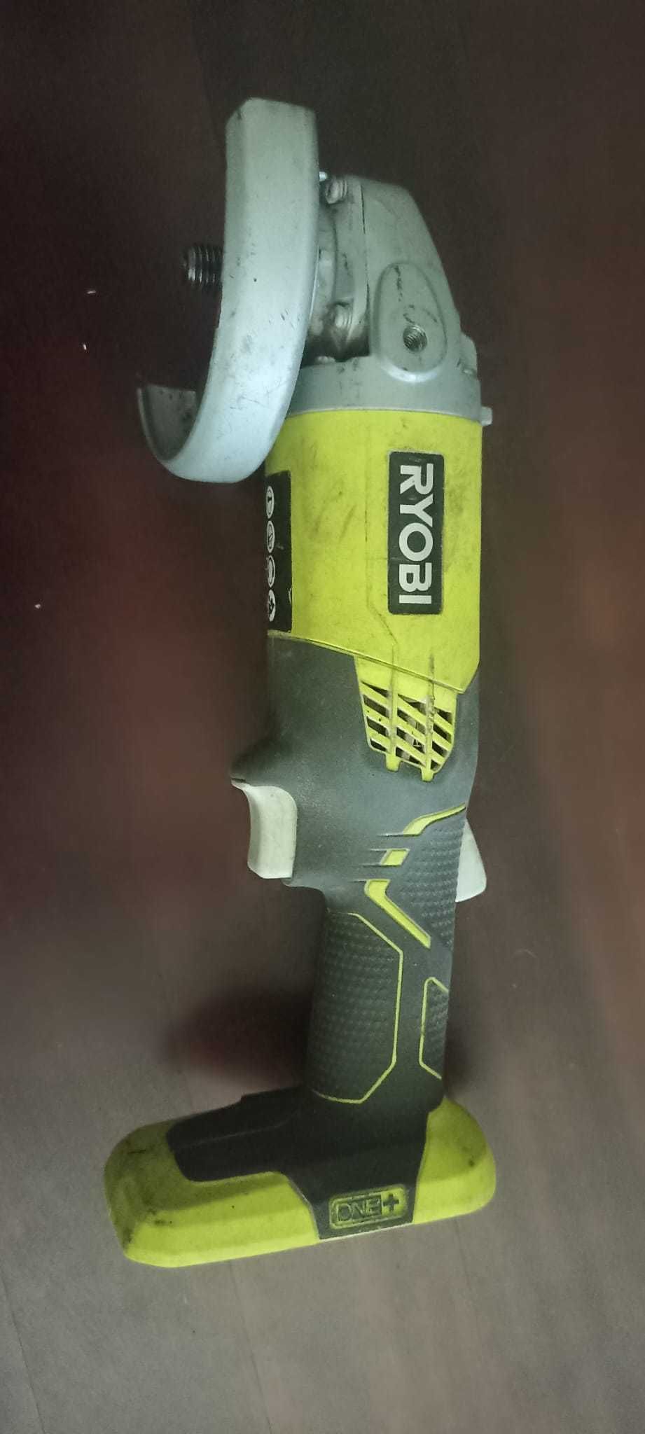 Serra rebarbadeira Ryobi semi nova