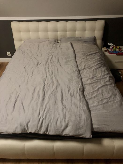 Łóżko tapicerowane do obicia/naprawy