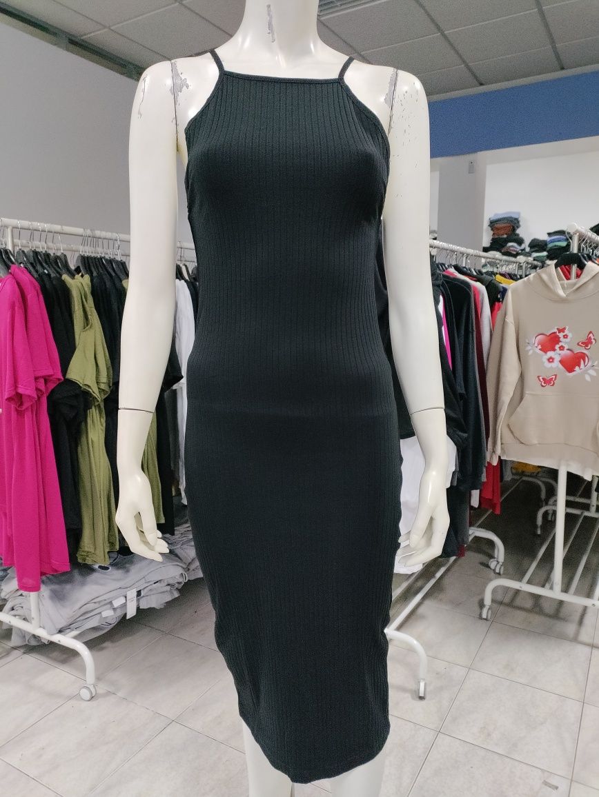 Vestidos 3,50 Euros.                     Só para REVENDA