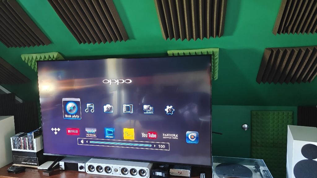 Sprzedam  kultowy odtwarzacz wielkoformatowy Oppo bdp 105D