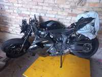 Yamaha yzf r7 2024 prawie nowa mocno uszkodzona