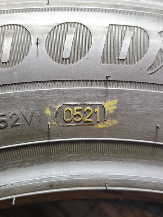 215/60R17C 109/107H  Goodyear EfficientGrip Cargo       L250/100B