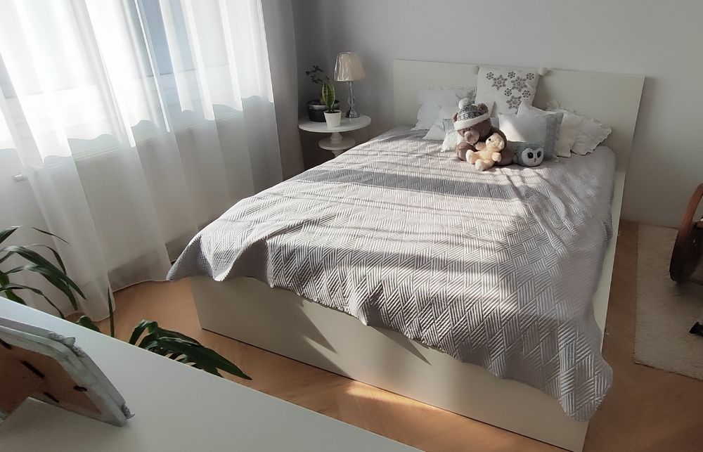 Łóżko sypialnia duże materac