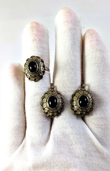 Серебряный набор с ониксом:серьги+кольцо. Сделано в СССР. 925 "Звезда"