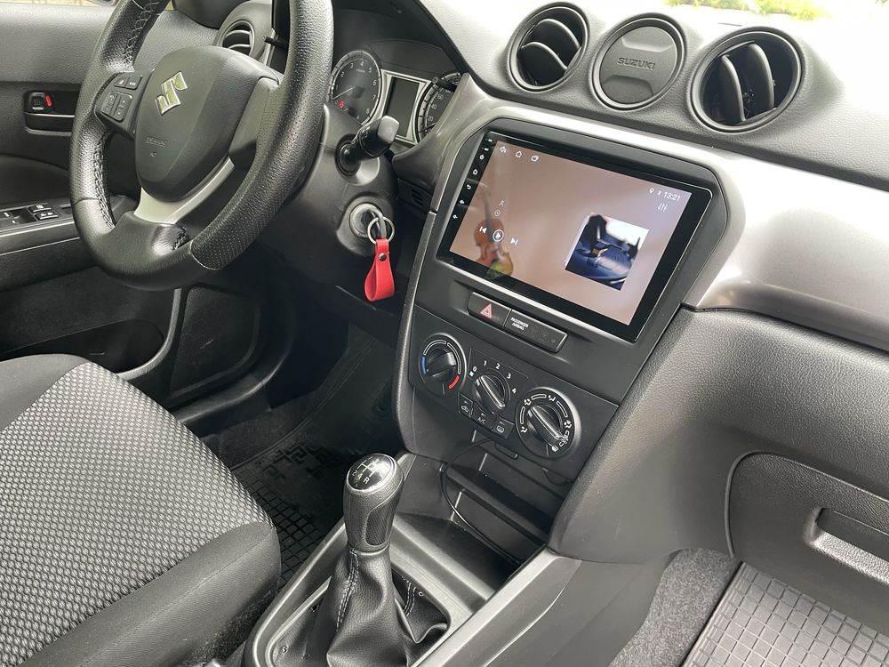 Продам Suzuki Vitara 2019 года идеал по хорошей цене