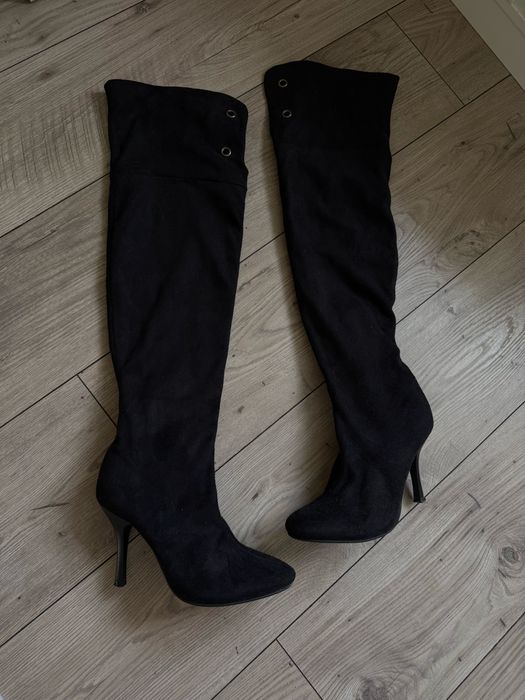 Piękne kozaki damskie na szpilce