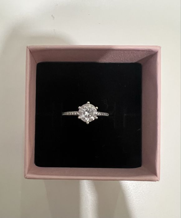 Anel Pandora Clear Sparkling Crown + Caixa Presente