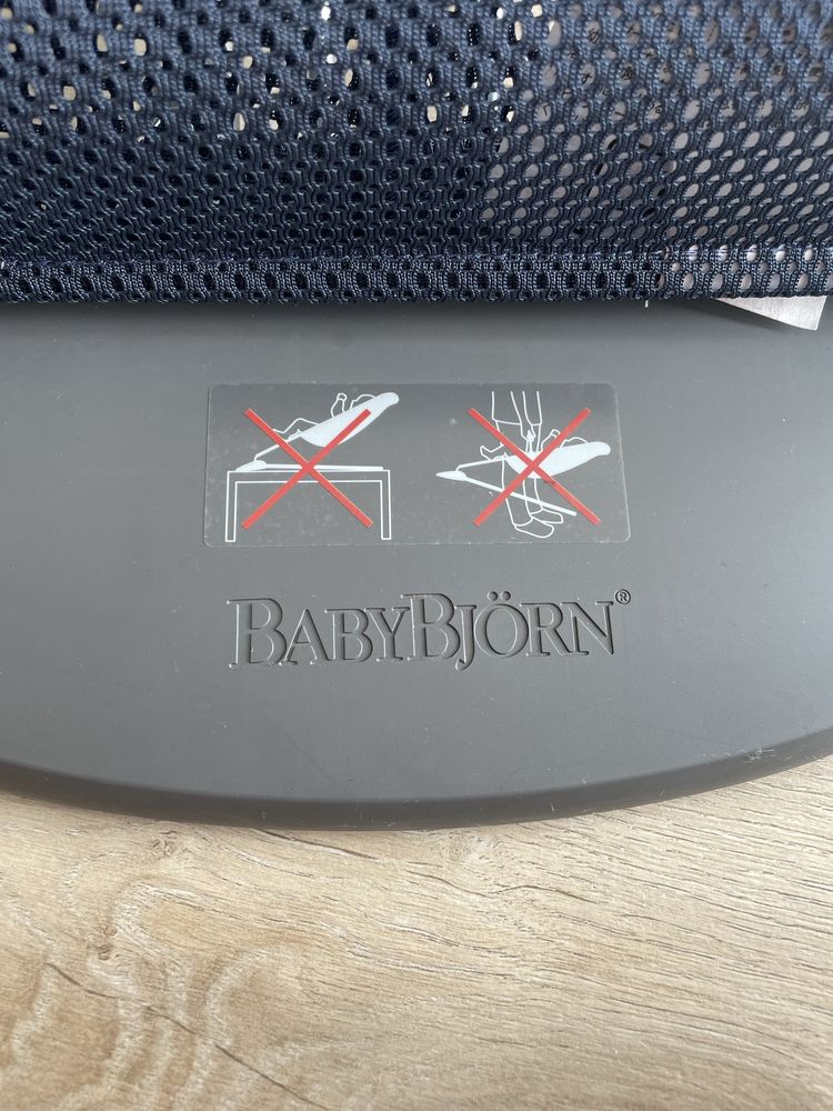 Leżaczek Babybjorn mesh granatowy