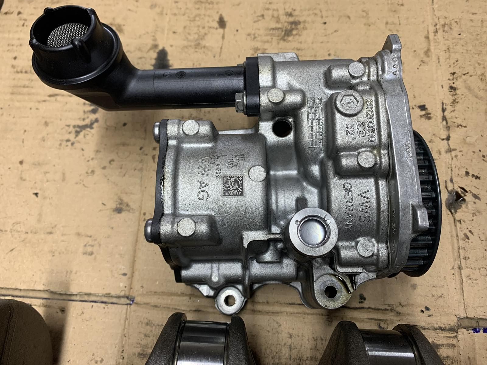 Шатун 1.6 TDI 03LA Volkswagen Audi Skoda Seat