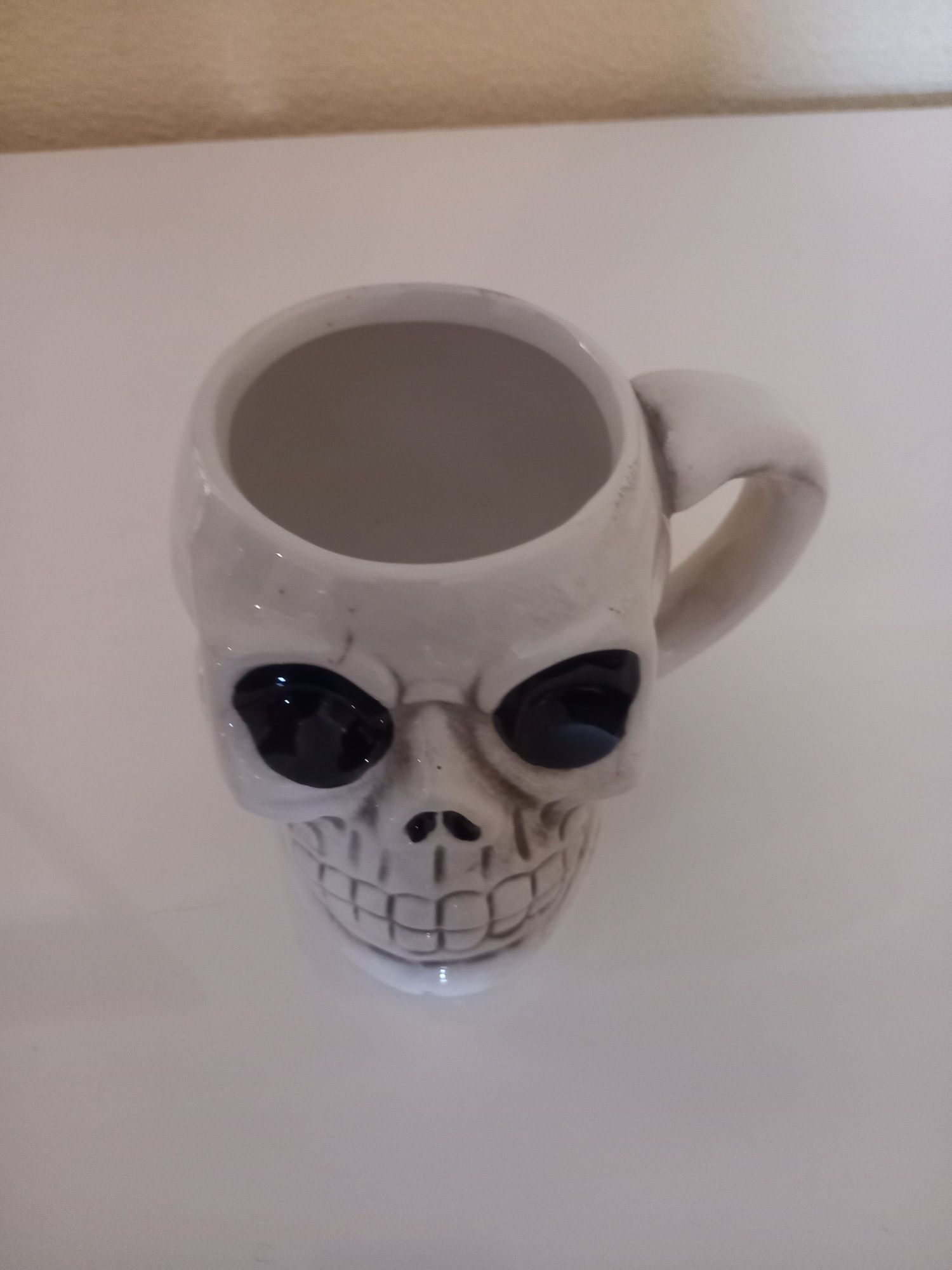 Vando caneca caveira