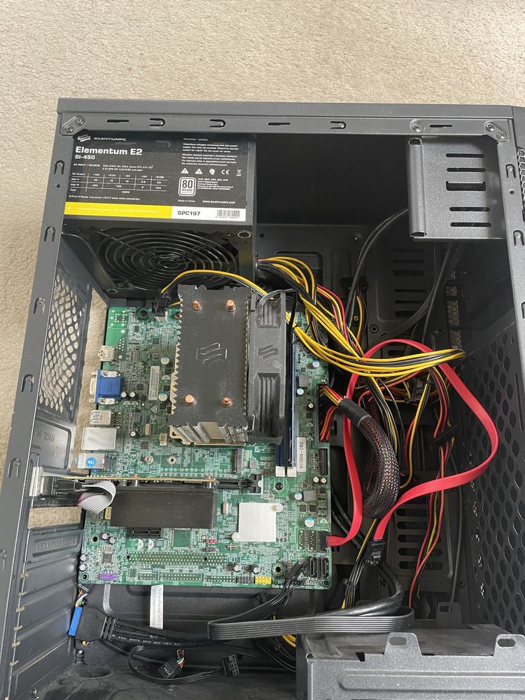 Komputer stacjonarny core i3-6100 8GB GT 710 2GB