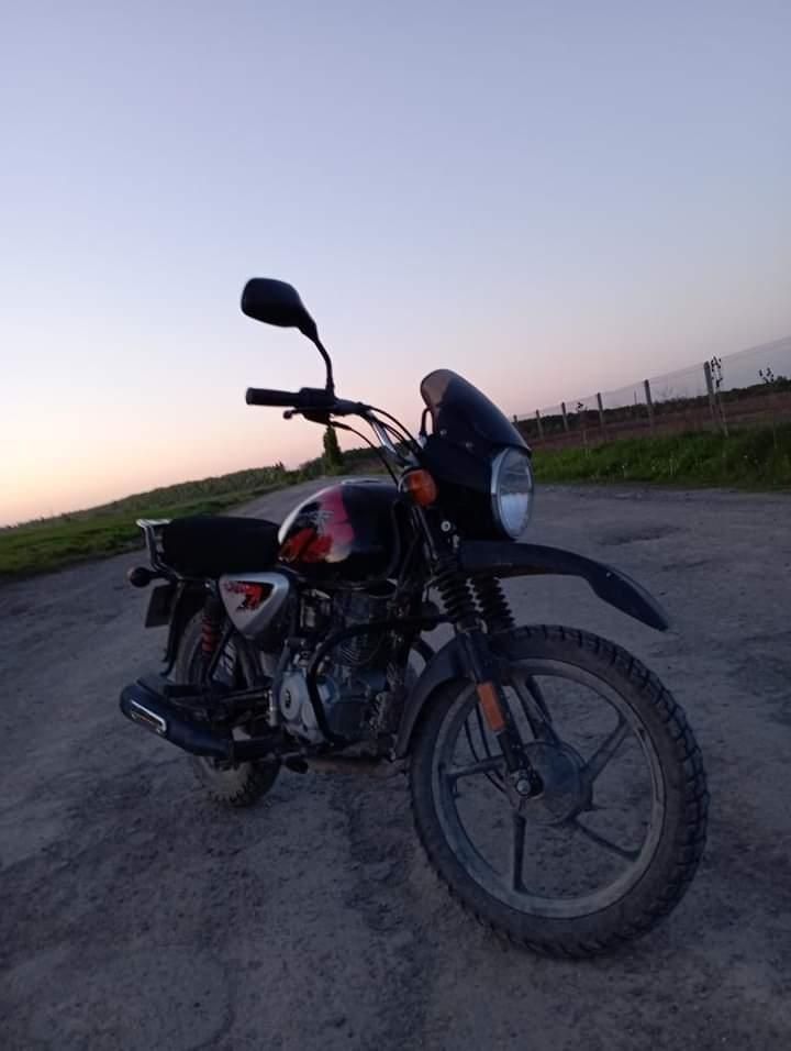 Продам мотоцикл BAJAJ BOXER 150