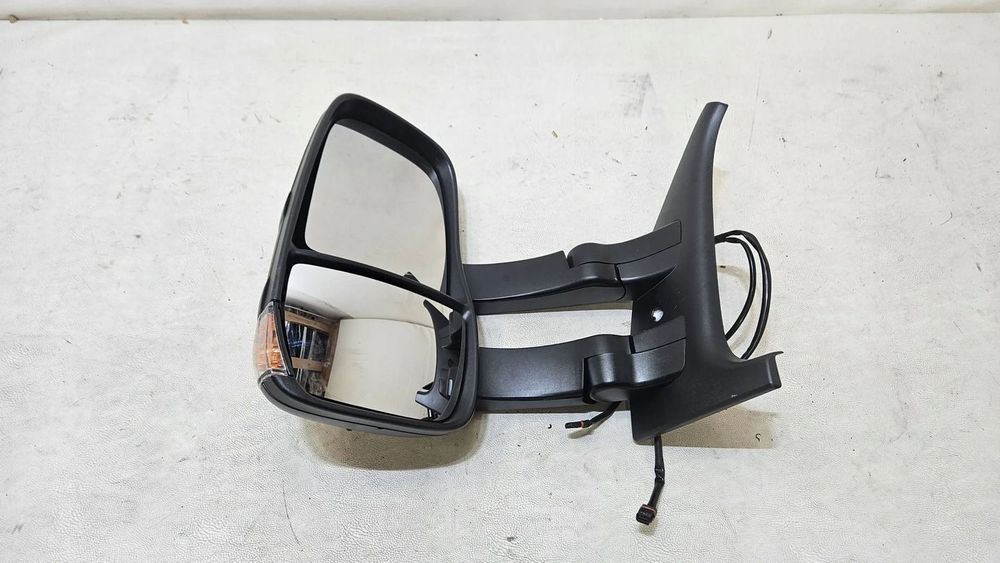 LUSTERKO LEWE DŁUGIE IVECO DAILY 8PIN 2014