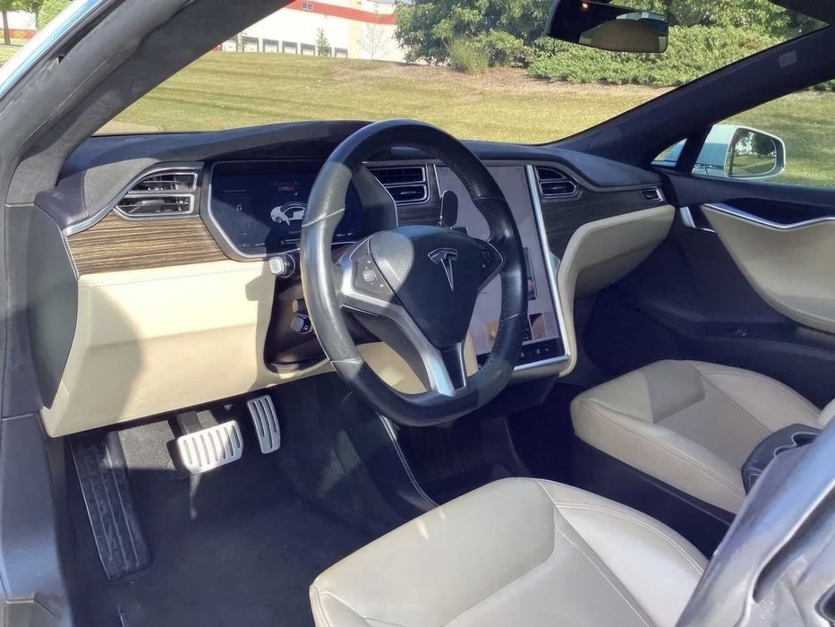 Tesla Model S 100 D Performance      2019
