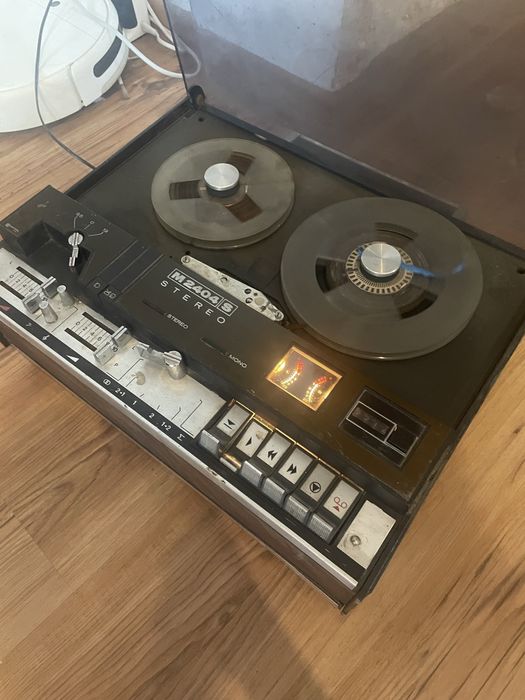 Magnetofon szpulowy unitra M2404S