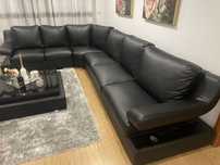 Sofa com  espaco para 9 pessoas